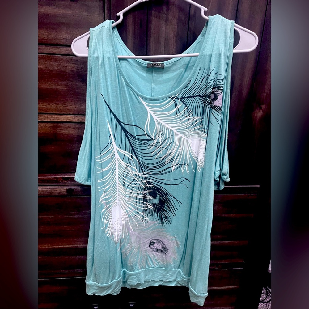 Sea foam green top!
